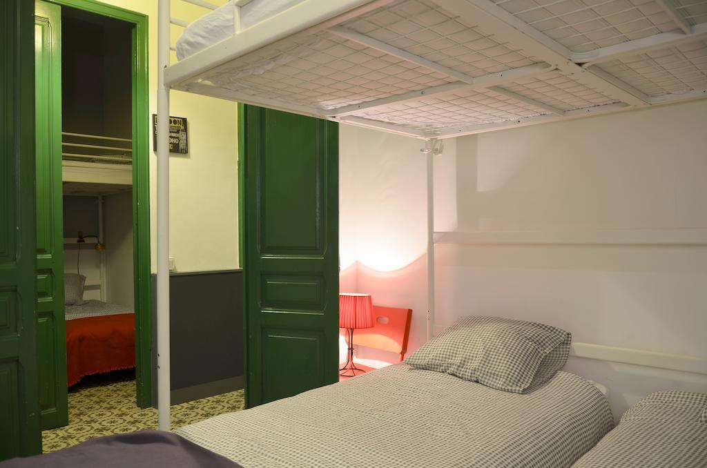 Ferienwohnung Apbcn Gracia Barcelona Zimmer foto