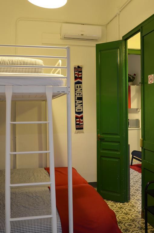 Ferienwohnung Apbcn Gracia Barcelona Zimmer foto